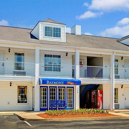 Baymont By Wyndham Smithfield Hotel Exterior foto