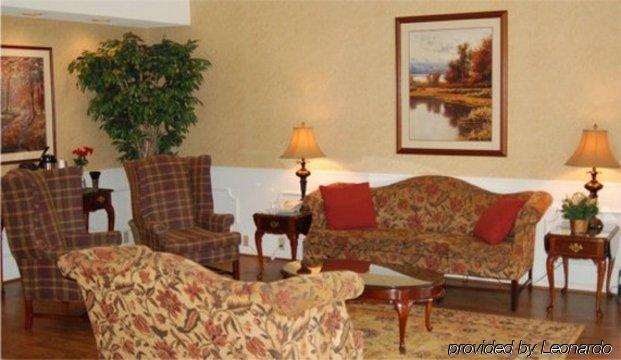 Baymont By Wyndham Smithfield Hotel Interior foto